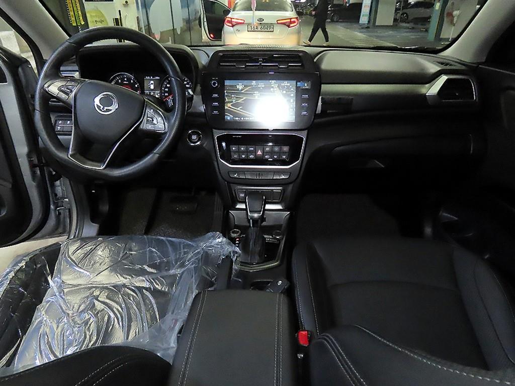 Ssangyong Tivoli - Vista 10