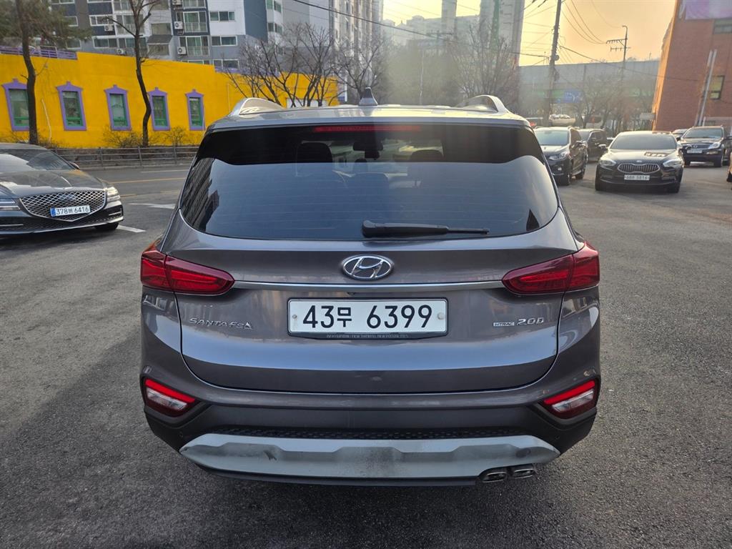 HYUNDAI Santa Fe - Vista 6