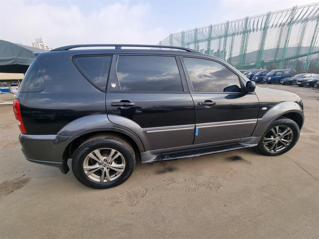 Ssangyong Rexton - Vista 9