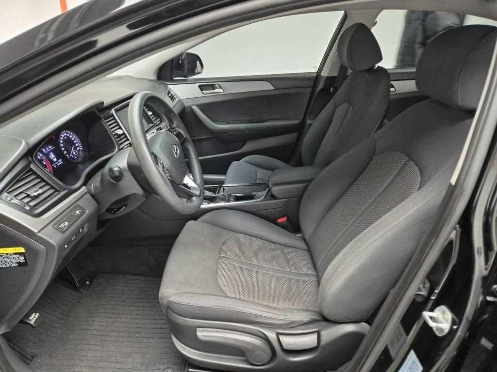 HYUNDAI Sonata - Vista 11