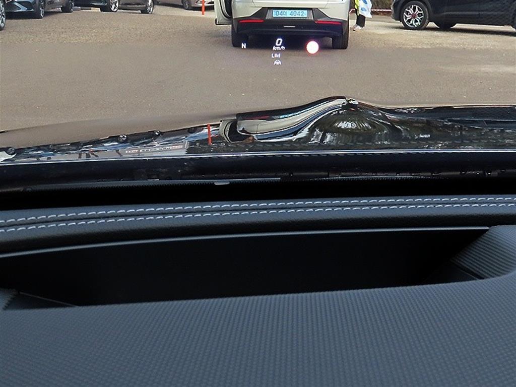 Mercedes Benz E class - Vista 10