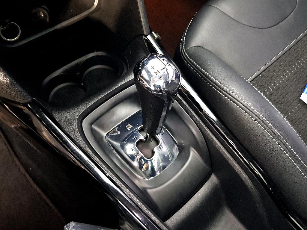 Peugeot 2008 2016 Gris - Importación desde Corea - HF Imports Iquique - Foto 15