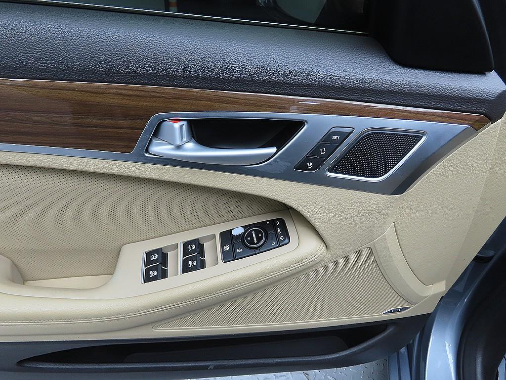 HYUNDAI Genesis 2016 Gris - Importación desde Corea - HF Imports Iquique - Foto 11