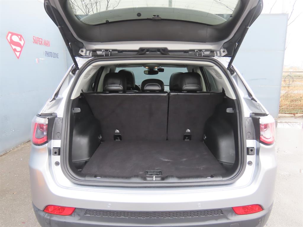 Jeep Compass - Vista 9