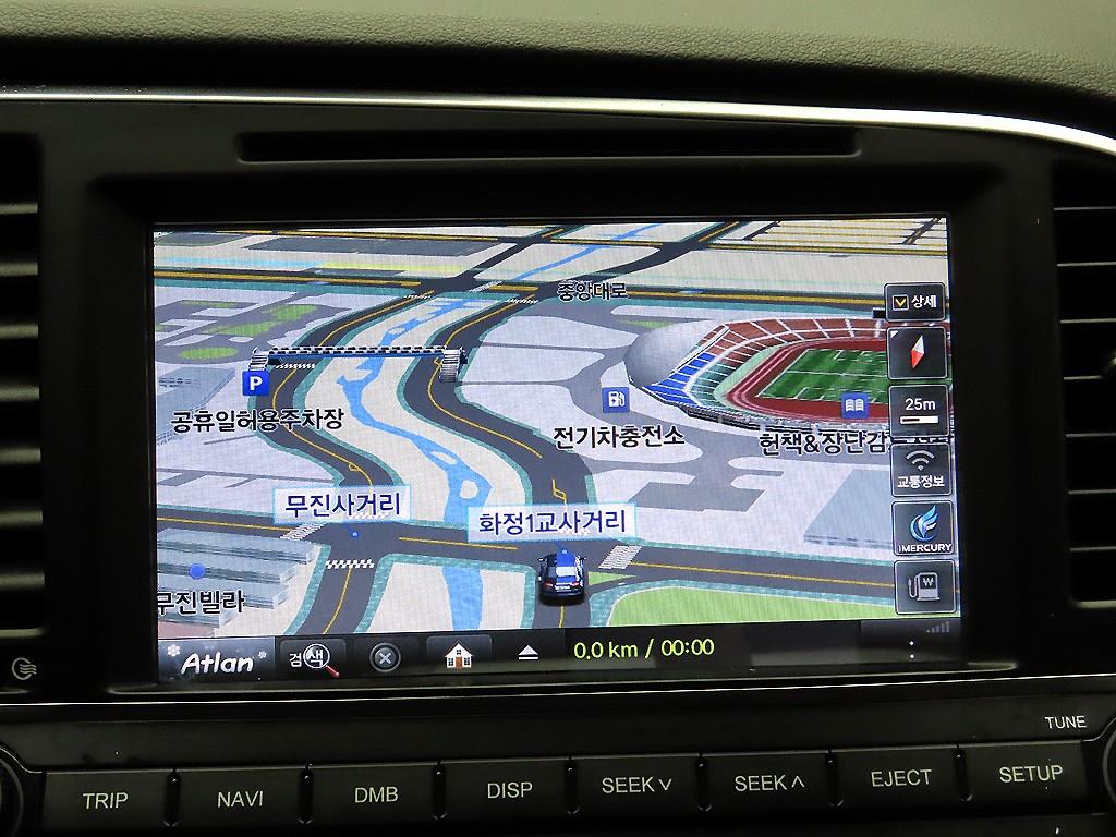 HYUNDAI Avante - Vista 9