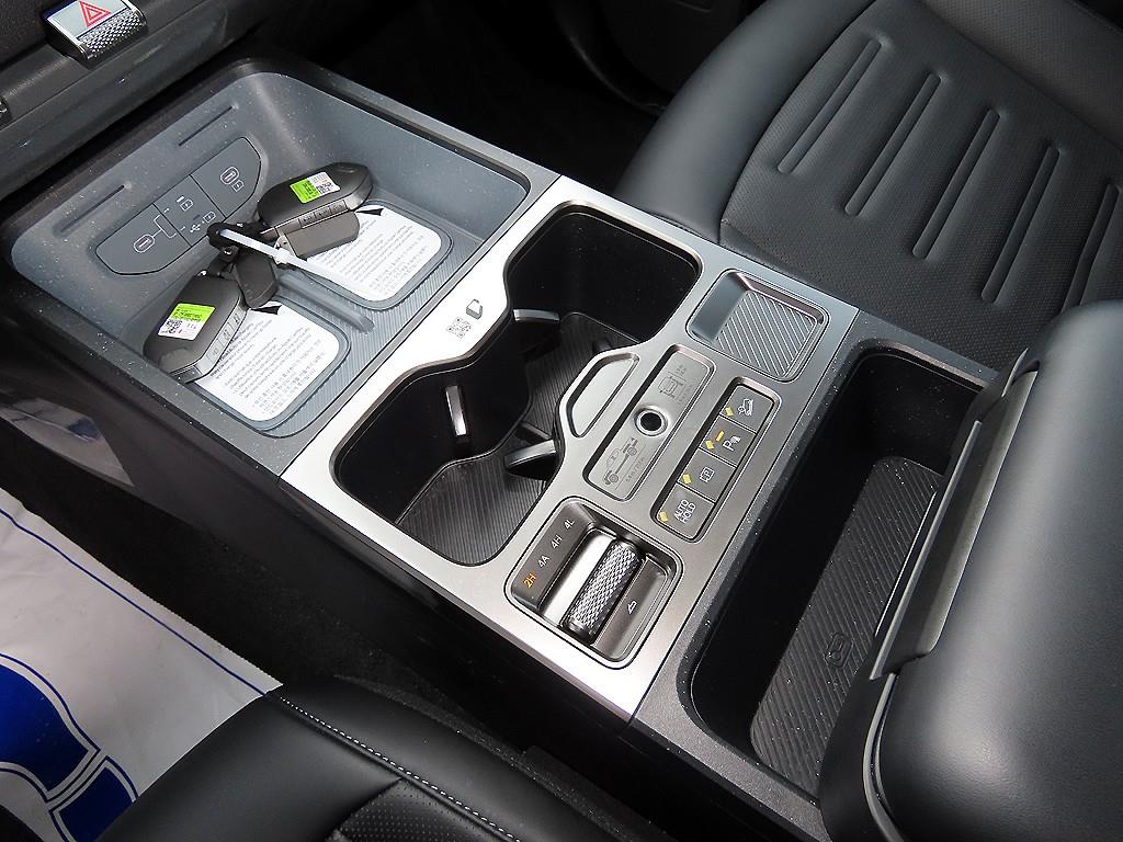 KIA Tasman - Vista 10