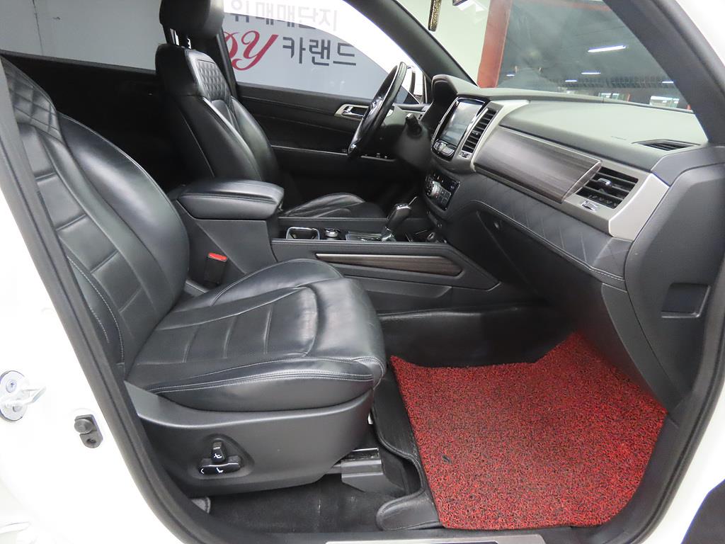 Ssangyong Rexton - Vista 8