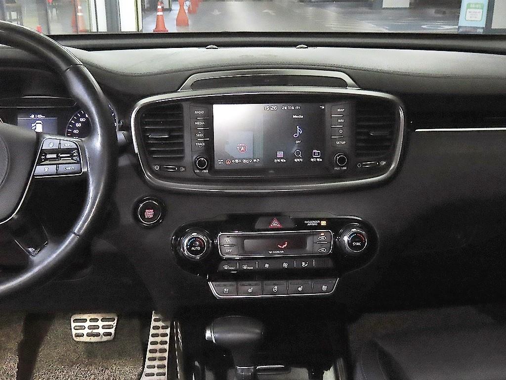 KIA Sorento - Vista 11