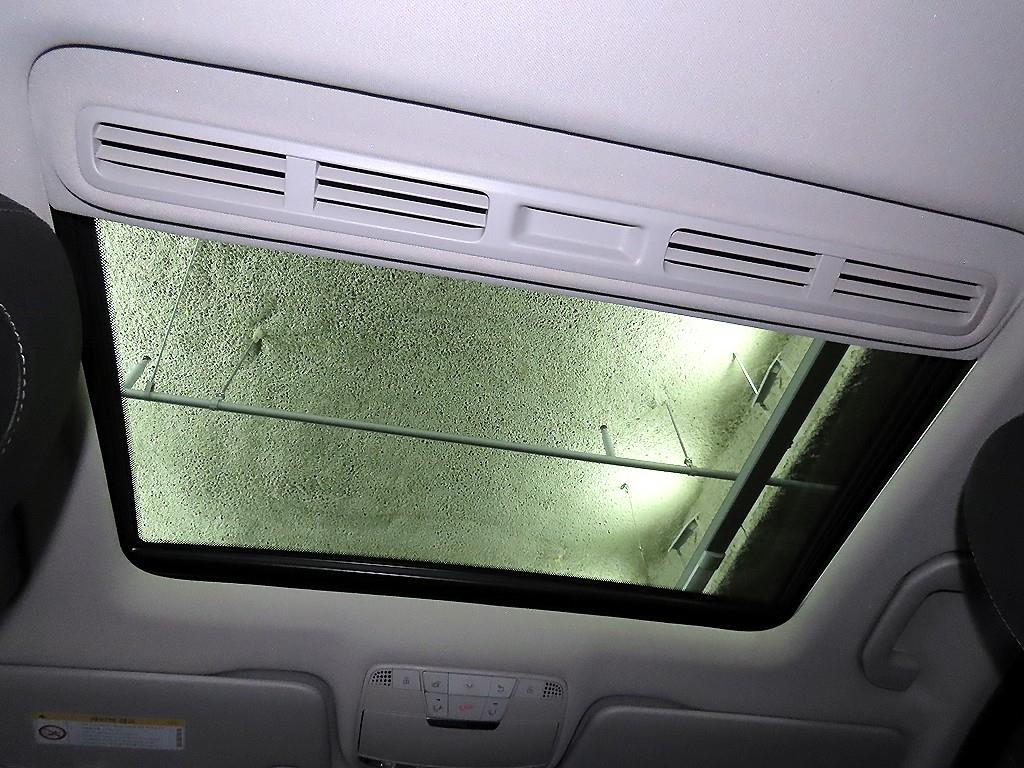 Mercedes Benz C Class 2018 Negro - Importación desde Corea - HF Imports Iquique - Foto 17