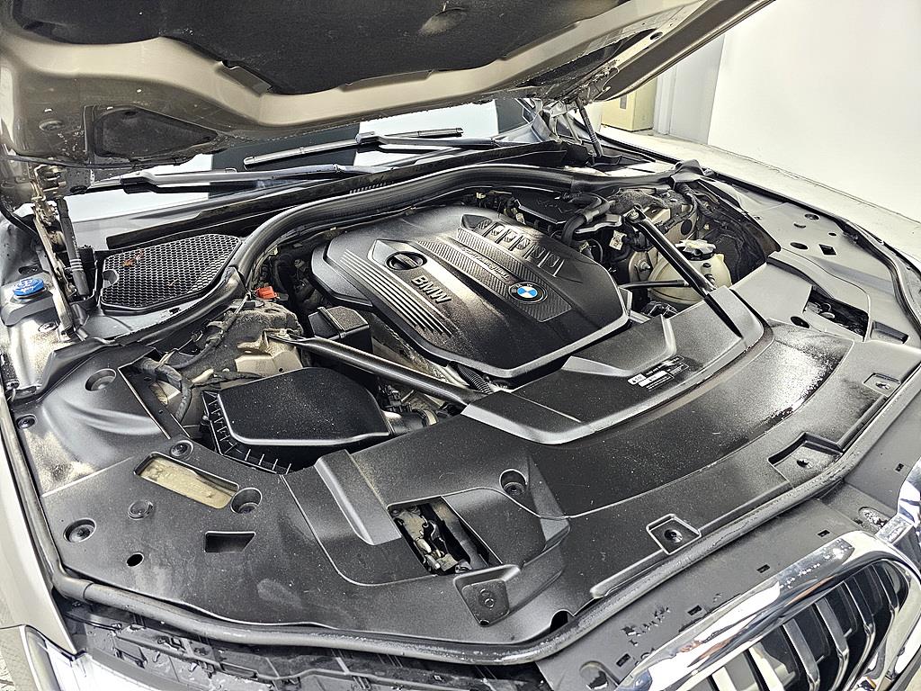 BMW 7 Series - Vista 6