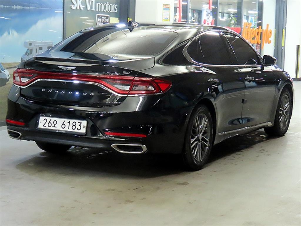 HYUNDAI Grandeur - Vista 4