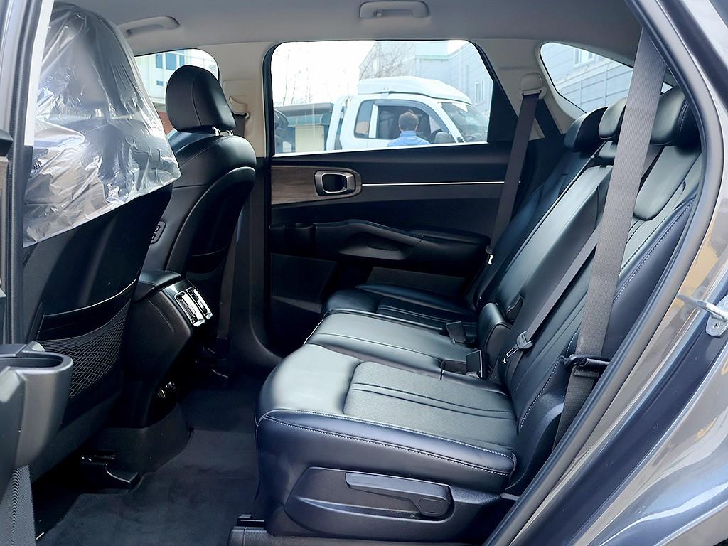 KIA Sorento 2022 Gris - Importación desde Corea - HF Imports Iquique - Foto 13