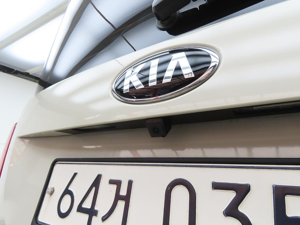 KIA Ray 2016 Blanco - Importación desde Corea - HF Imports Iquique - Foto 16