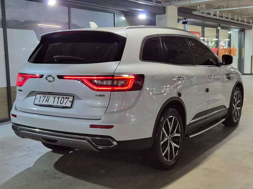 SAMSUNG QM6 - Vista 4