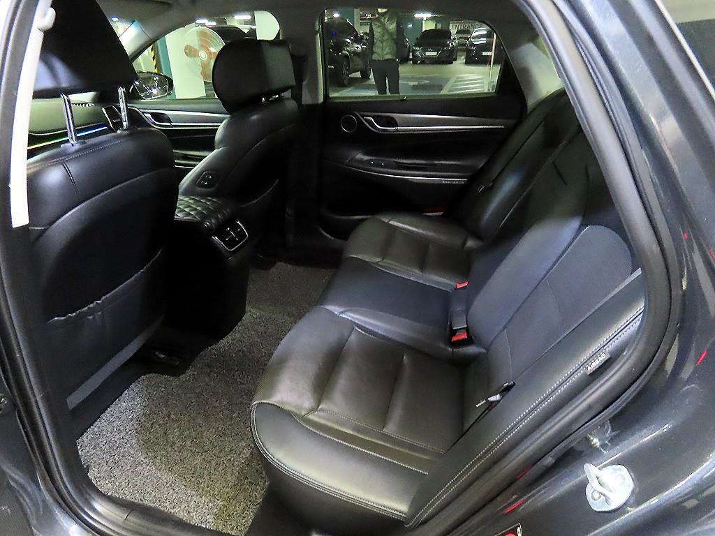 HYUNDAI Grandeur - Vista 7