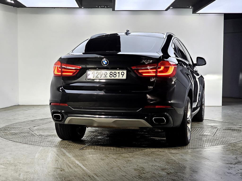 BMW X6 - Vista 3