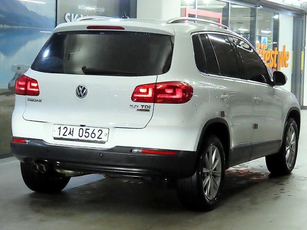 Volkswagen Tiguan - Vista 4