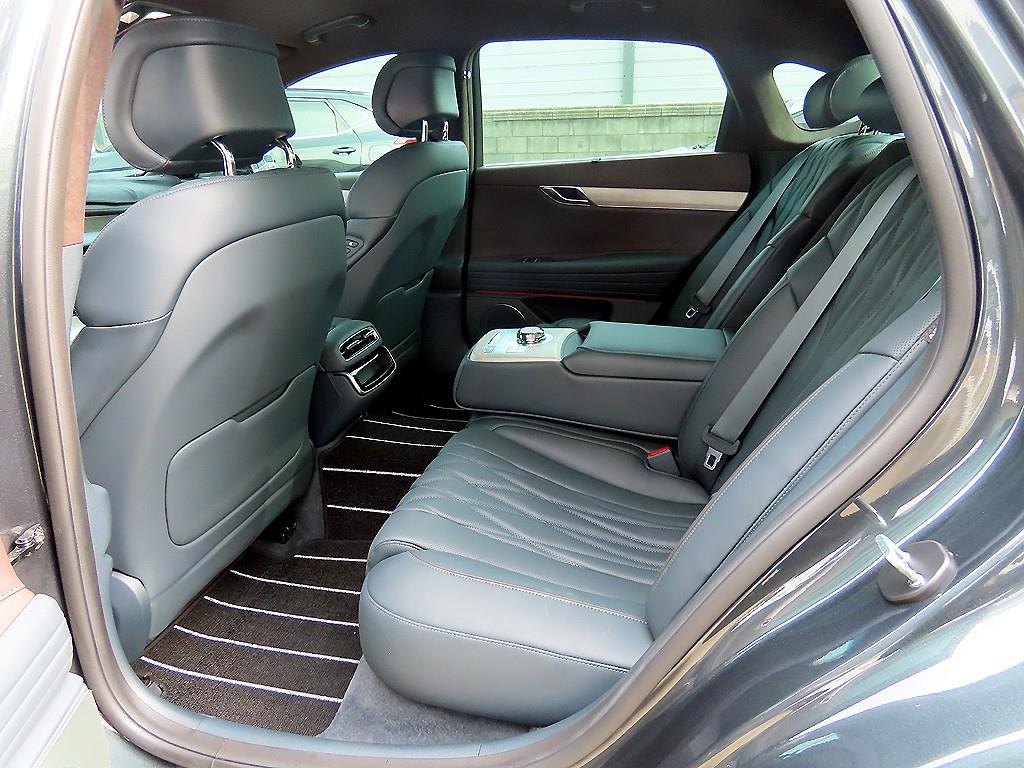 Genesis G80 - Vista 6