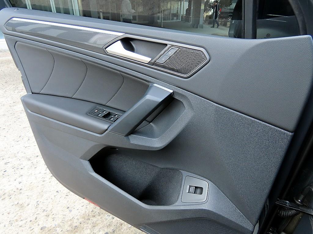 Volkswagen Tiguan - Vista 11
