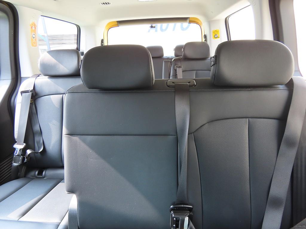 HYUNDAI Staria - Vista 8