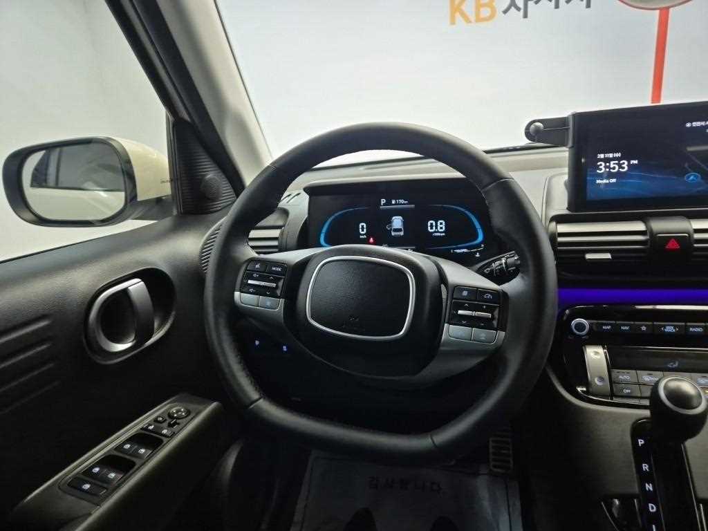 HYUNDAI Casper - Vista 9