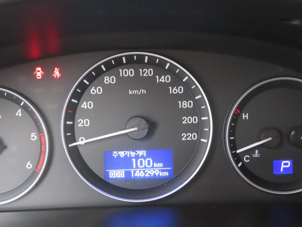 HYUNDAI Starex - Vista 11