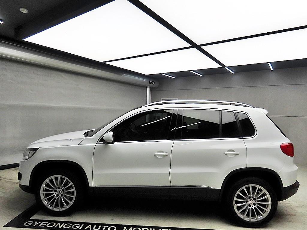 Volkswagen Tiguan - Vista 4