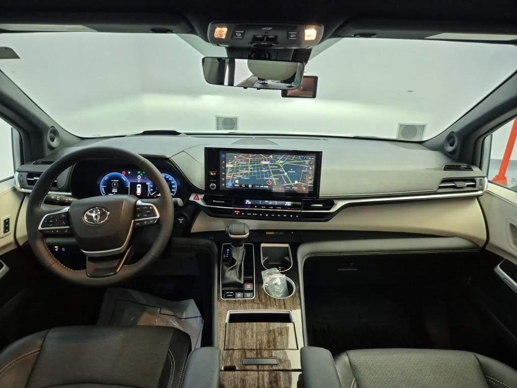 Toyota Siena - Vista 7