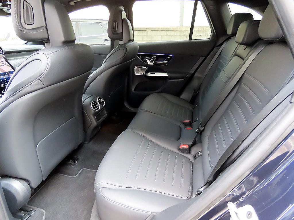 Mercedes Benz GLC Class - Vista 6