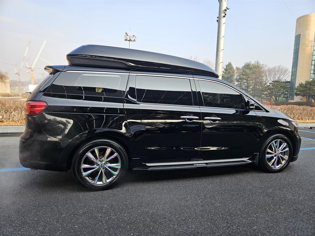 KIA Carnival - Vista 3