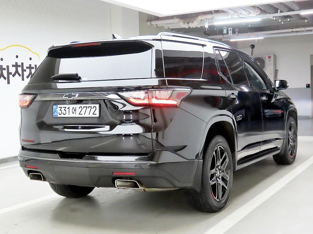 Chevrolet Travers - Vista 4