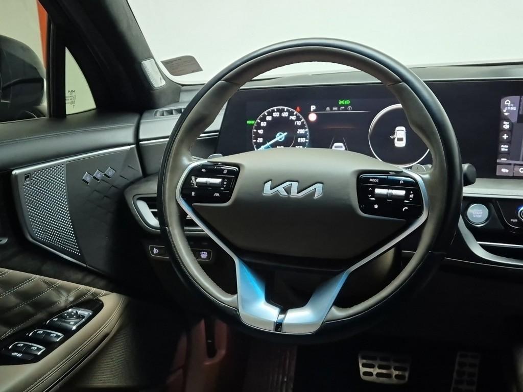 KIA K8 - Vista 7