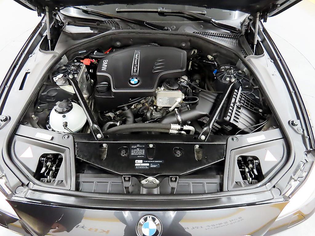 BMW 5 Series 2013 Negro - Importación desde Corea - HF Imports Iquique - Foto 19