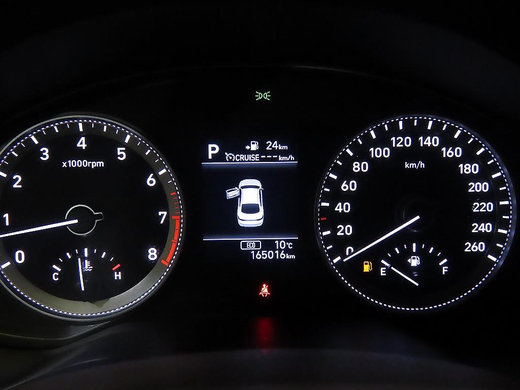 HYUNDAI Grandeur - Vista 9