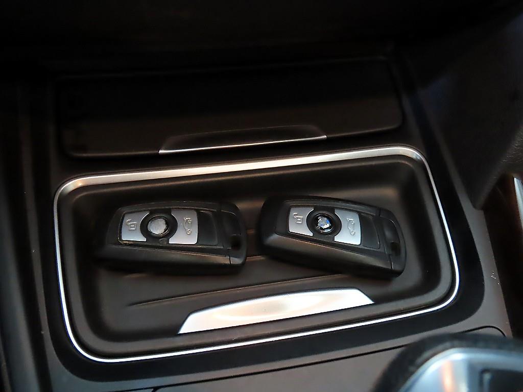 BMW 3 series 2014 Azul - Importación desde Corea - HF Imports Iquique - Foto 15