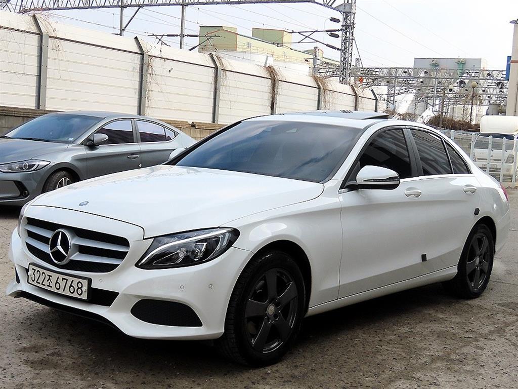 Mercedes Benz C Class - Vista 2