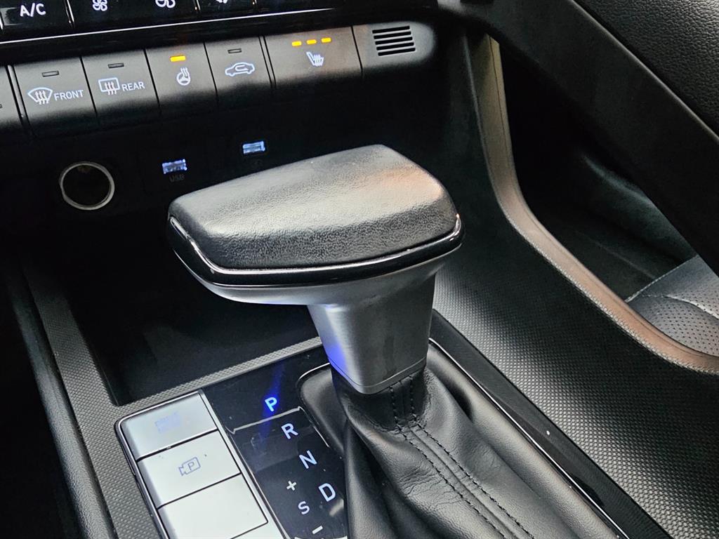 HYUNDAI Avante - Vista 3