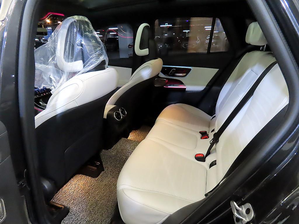 Mercedes Benz GLC Class - Vista 7