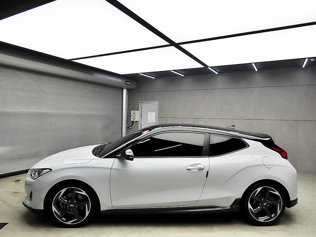 HYUNDAI Veloster - Vista 4