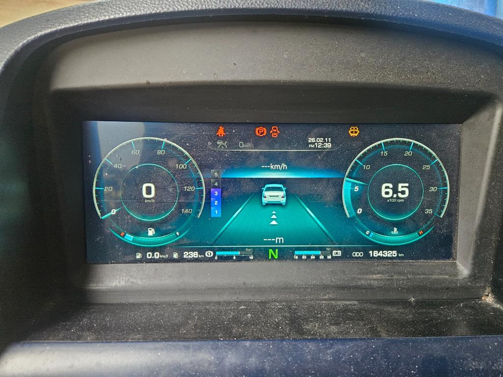 medium and large cargo truck - Vista 9