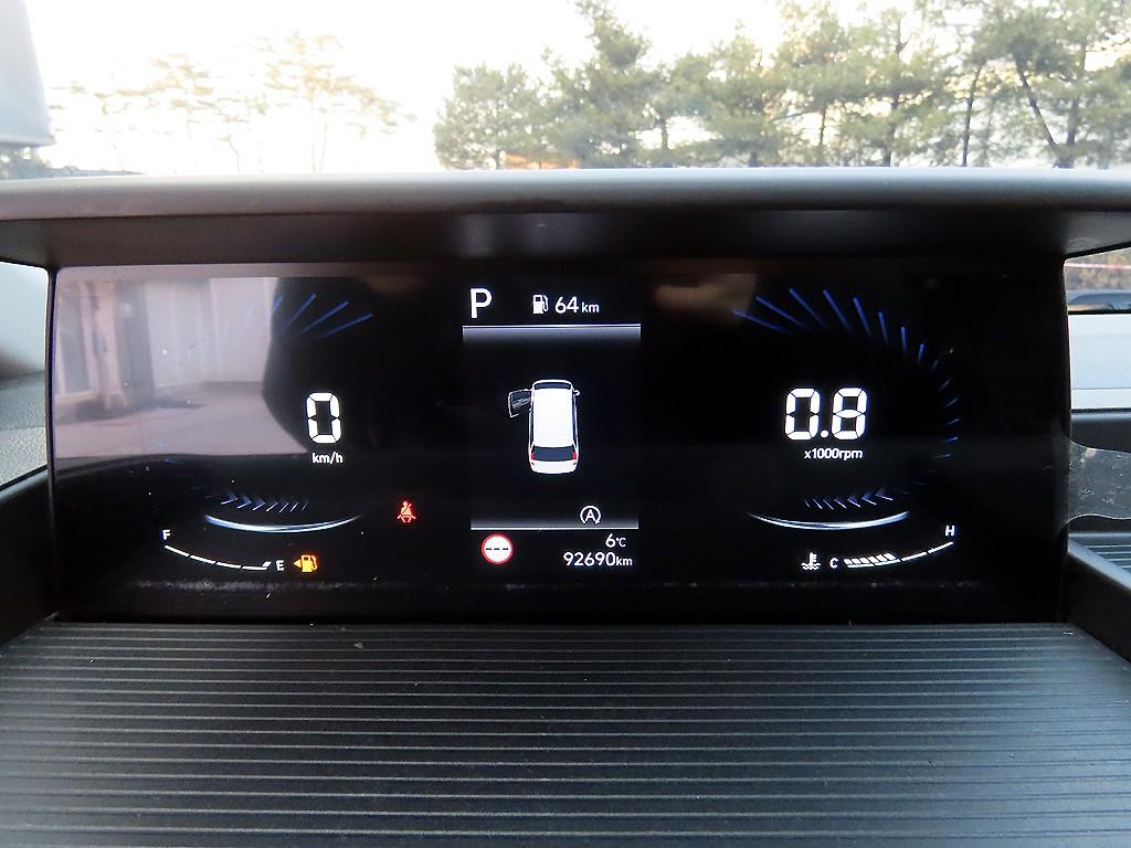 HYUNDAI Staria - Vista 9