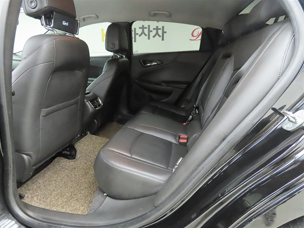 Chevrolet Malibu - Vista 6