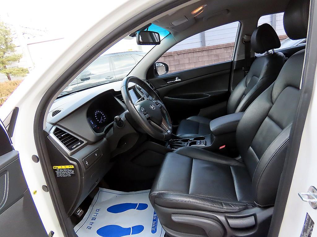 HYUNDAI Tucson - Vista 5