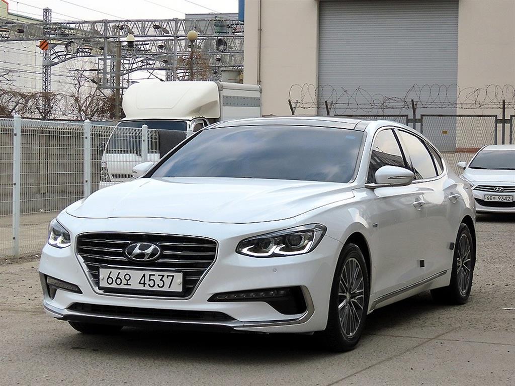 HYUNDAI Grandeur - Vista 2