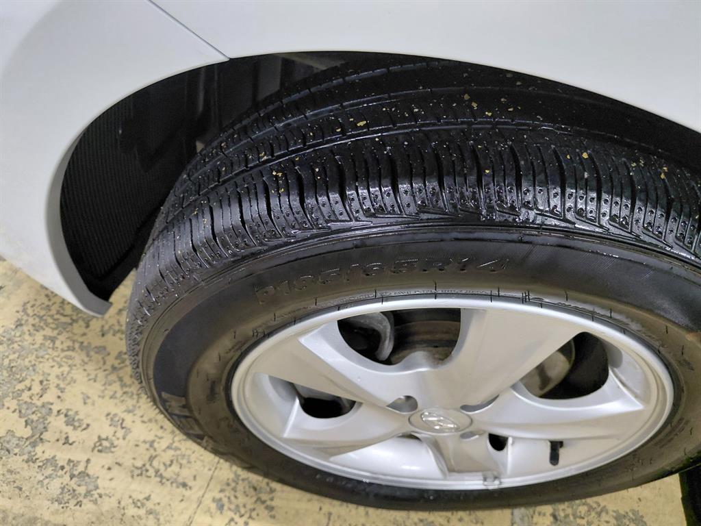 HYUNDAI Accent 2014 Blanco - Importación desde Corea - HF Imports Iquique - Foto 18