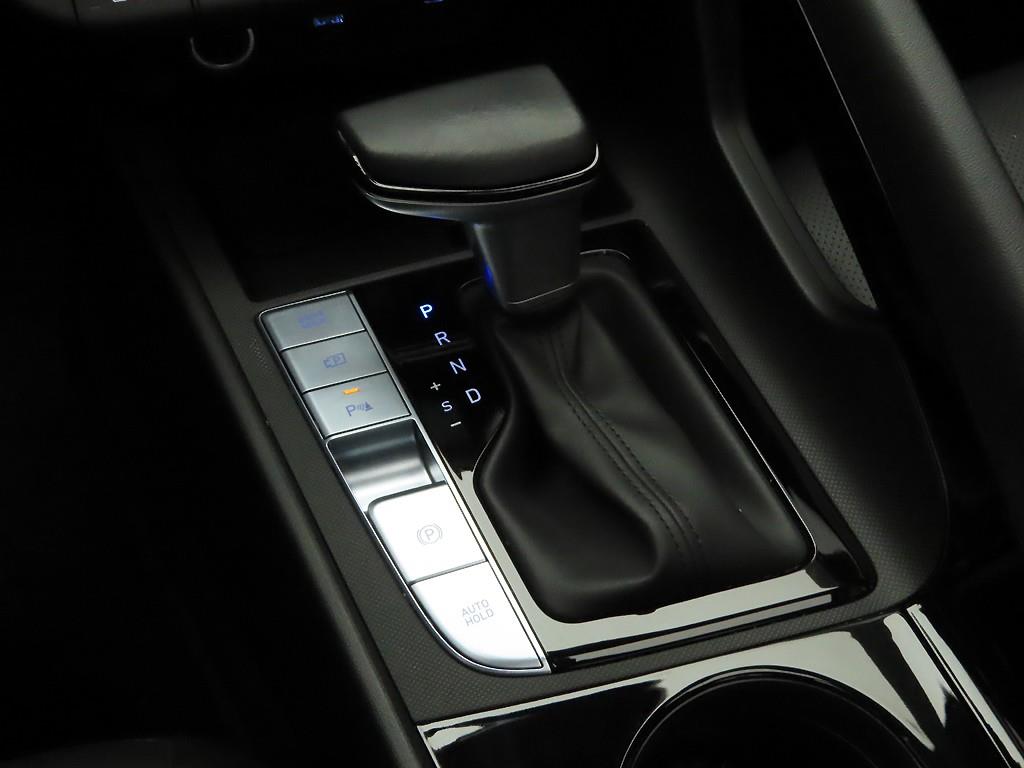 HYUNDAI Avante - Vista 11