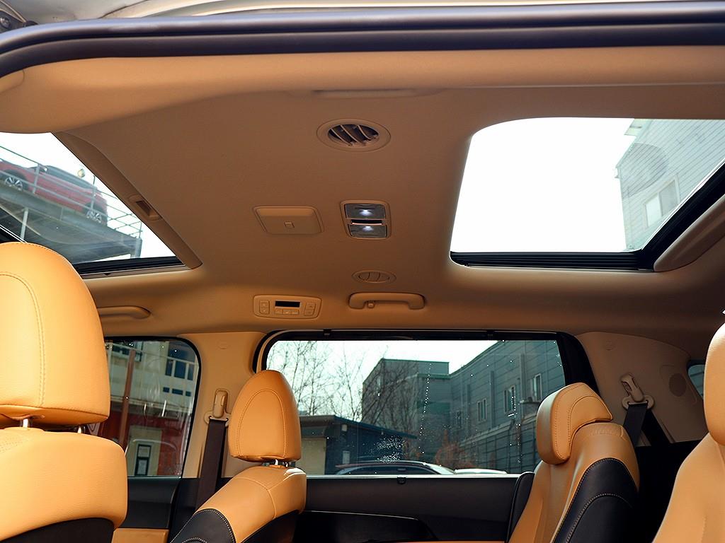 KIA Carnival 2023 Blanco - Importación desde Corea - HF Imports Iquique - Foto 13