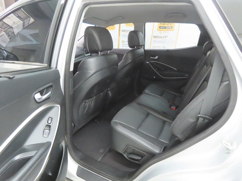 HYUNDAI Santa Fe - Vista 6