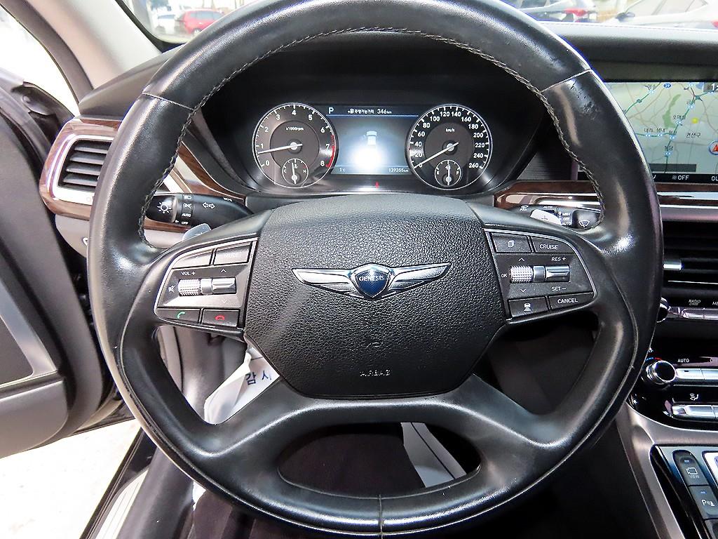 Genesis EQ900 - Vista 8