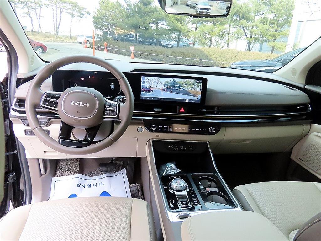 KIA Carnival - Vista 7